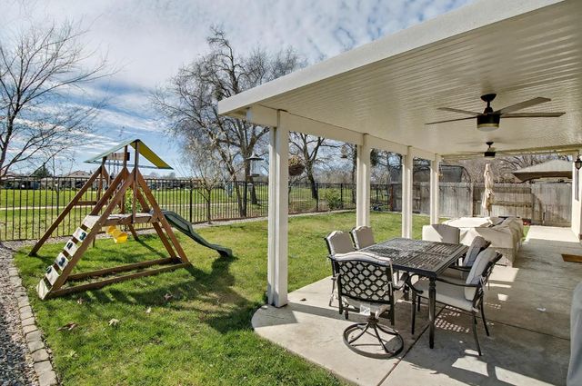 1502 Braeburn Way, Ione, CA 95640