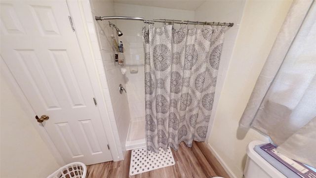 2605 Pinoak Street, Granbury, TX 76048