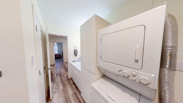 2605 Pinoak Street, Granbury, TX 76048