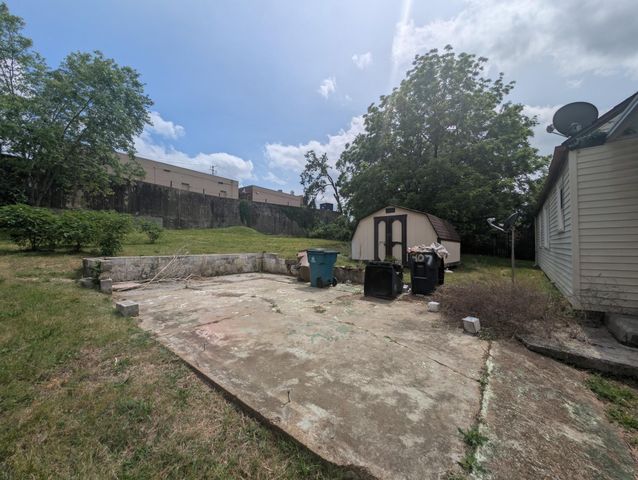 407 W Bend Dr, Nashville, TN 37209