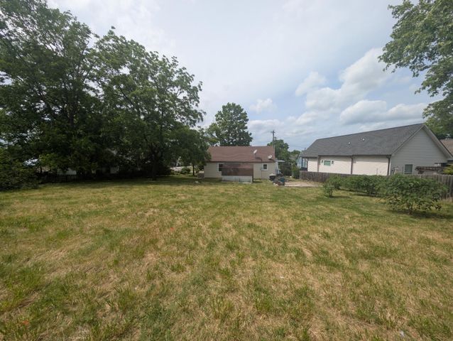 407 W Bend Dr, Nashville, TN 37209