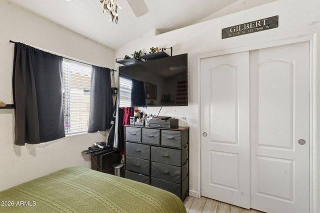 945 S SAILFISH Drive, Gilbert, AZ 85233