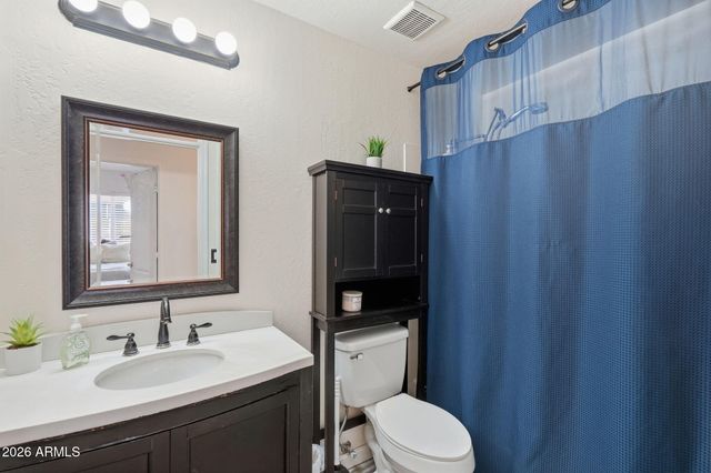 945 S SAILFISH Drive, Gilbert, AZ 85233