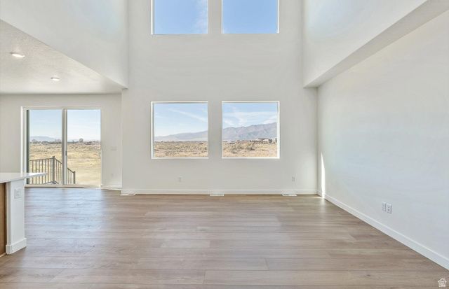 4948 N TOPAZ DR, Eagle Mountain, UT 84005