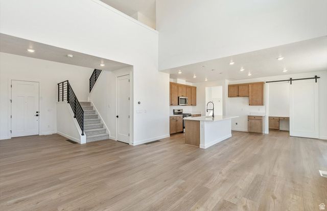 4948 N TOPAZ DR, Eagle Mountain, UT 84005