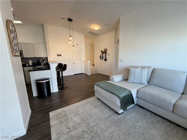 8781 Duncan Barrel Avenue 101, Las Vegas, NV 89178