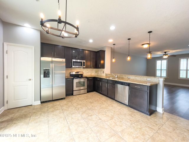 4455 ELLIPSE Drive, Jacksonville, FL 32246