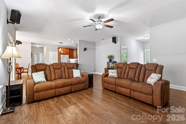 50 Glass Falls Trail 143,144, Black Mountain, NC 28711