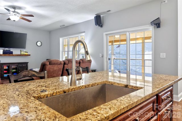 50 Glass Falls Trail 143,144, Black Mountain, NC 28711