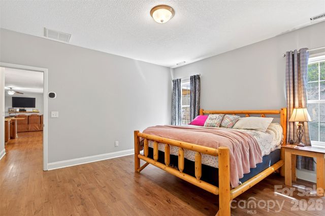 50 Glass Falls Trail 143,144, Black Mountain, NC 28711