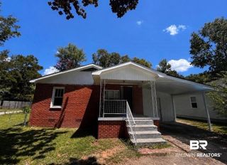 2718 S Thompson Drive, Mobile, AL 36606