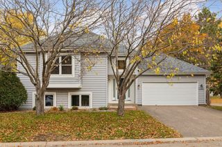 15700 15th Place N, Plymouth, MN 55447