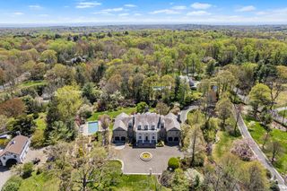 2959 Congress Street, Fairfield, CT 06824