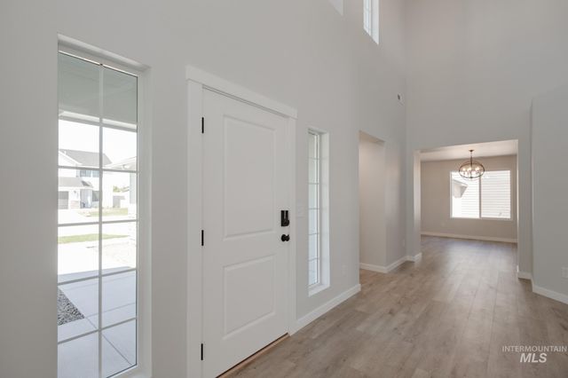 8178 E Cool River Lp, Nampa, ID 83687