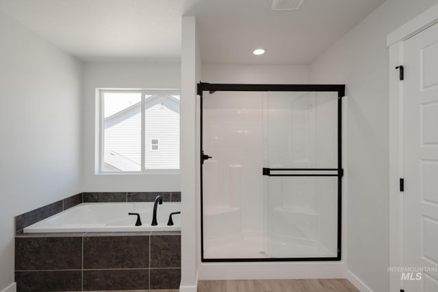 8178 E Cool River Lp, Nampa, ID 83687