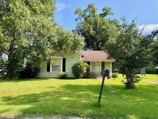 260 E Roddam Street, Sulphur, LA 70663