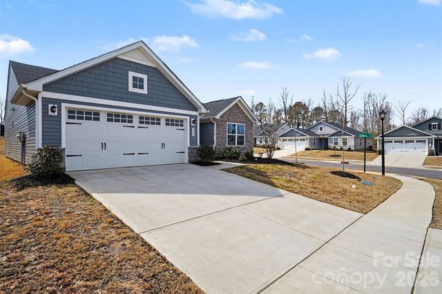621 Grandiflora Avenue, Lancaster, SC 29720