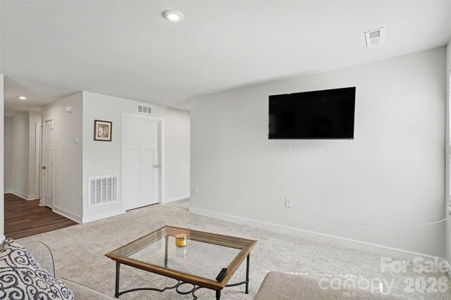 621 Grandiflora Avenue, Lancaster, SC 29720