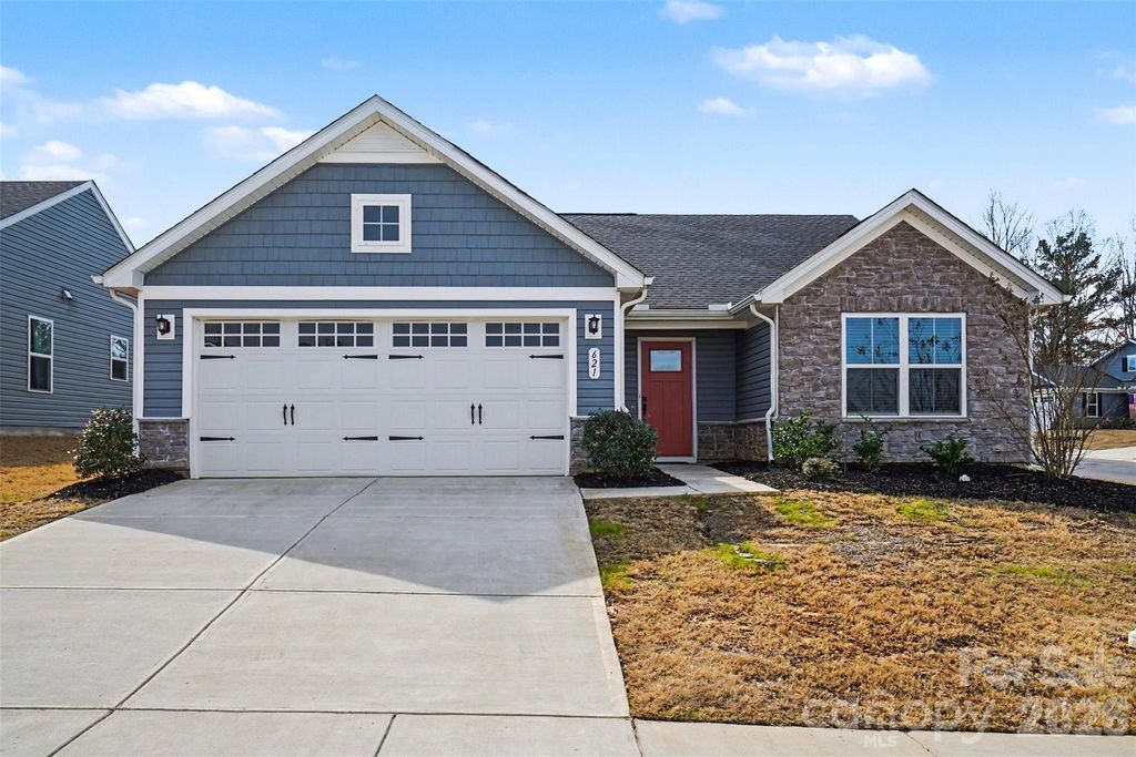 621 Grandiflora Avenue, Lancaster, SC 29720