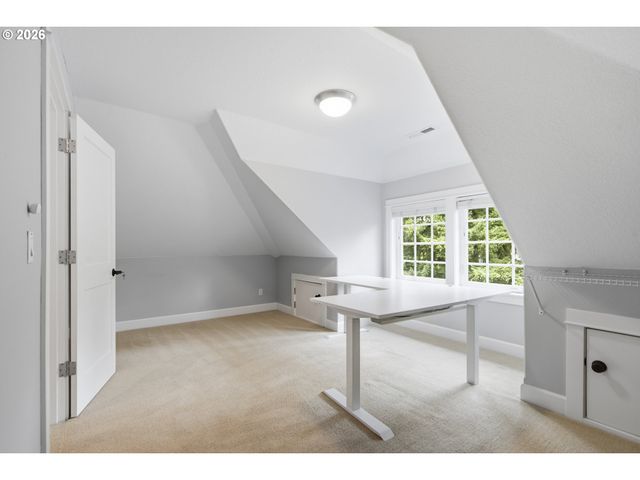 144 LEONARD St, Lake Oswego, OR 97034