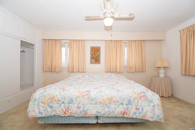 1895 W 570 N, Howe, IN 46746