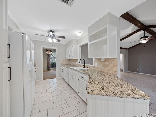 2418 ROCKAWAY LN, San Antonio, TX 78232