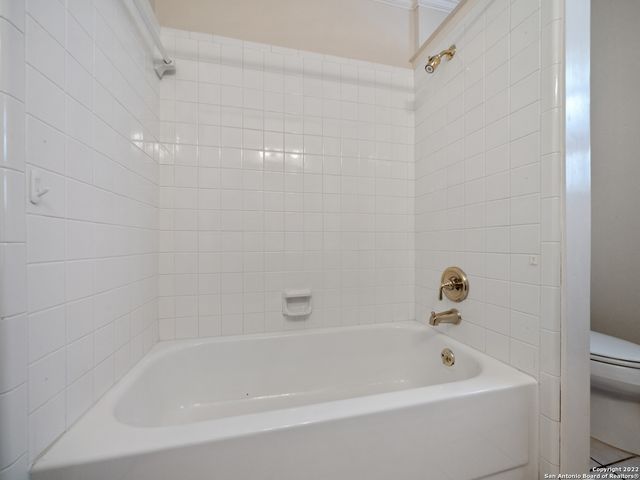 2418 ROCKAWAY LN, San Antonio, TX 78232