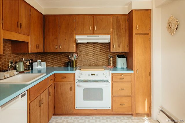 1090 N Lafayette Street 504, Denver, CO 80218