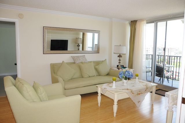 525 N OCEAN Boulevard 1120, Pompano Beach, FL 33062