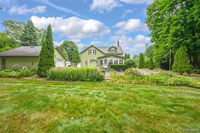 3841 Covert Road, Waterford, MI 48328