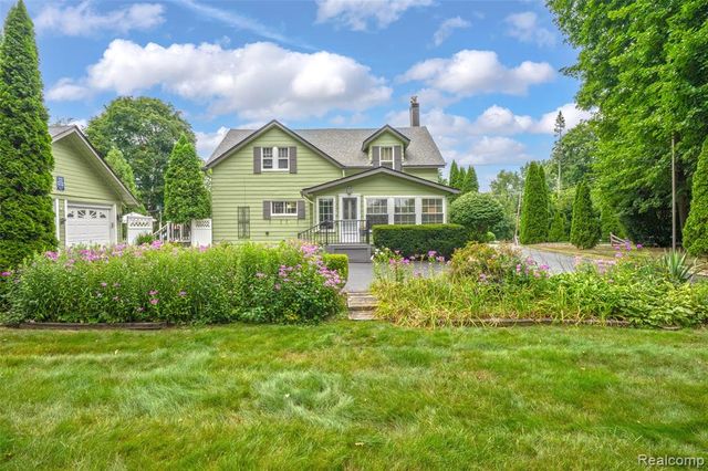 3841 Covert Road, Waterford, MI 48328