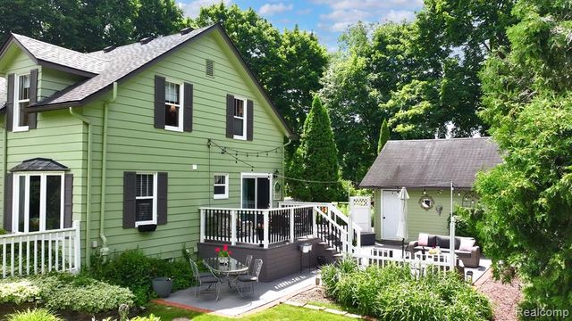 3841 Covert Road, Waterford, MI 48328