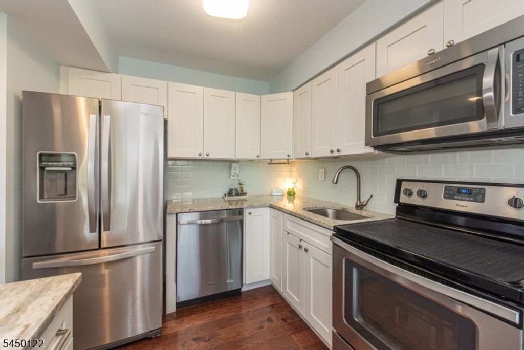 300 Main St 707, Little Falls Twp., NJ 07424 — photo 3