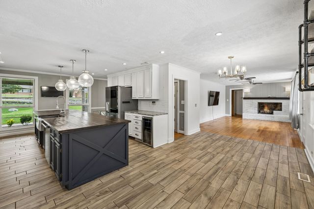 708 Westwood Dr, Lebanon, TN 37087