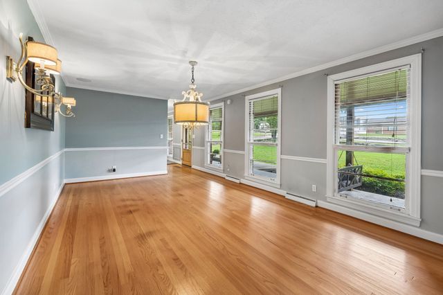 708 Westwood Dr, Lebanon, TN 37087