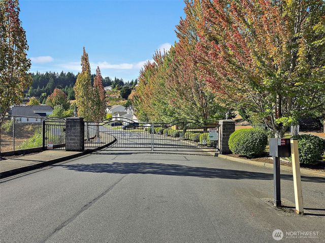 6242 71st Avenue Ct W, University Place, WA 98467