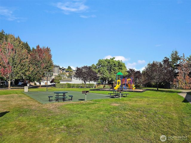 6242 71st Avenue Ct W, University Place, WA 98467