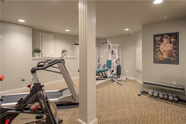 10320 W 142nd Street, Overland Park, KS 66221