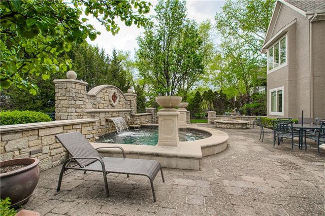 10320 W 142nd Street, Overland Park, KS 66221