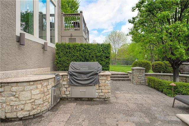10320 W 142nd Street, Overland Park, KS 66221