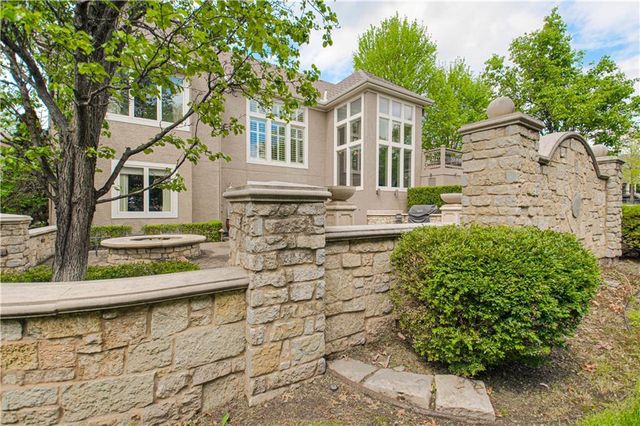 10320 W 142nd Street, Overland Park, KS 66221