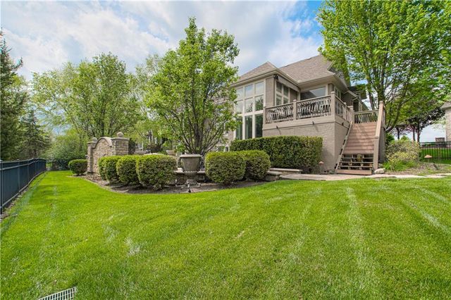 10320 W 142nd Street, Overland Park, KS 66221