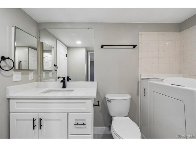 13901 E Marina Dr 102, Aurora, CO 80014