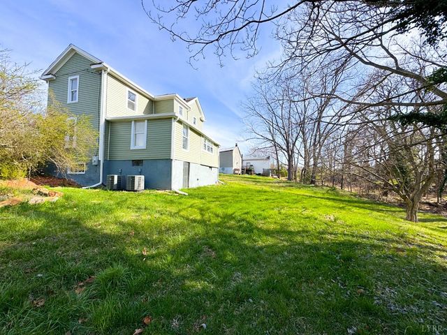 46 DEPOT Street, Chatham, VA 24531