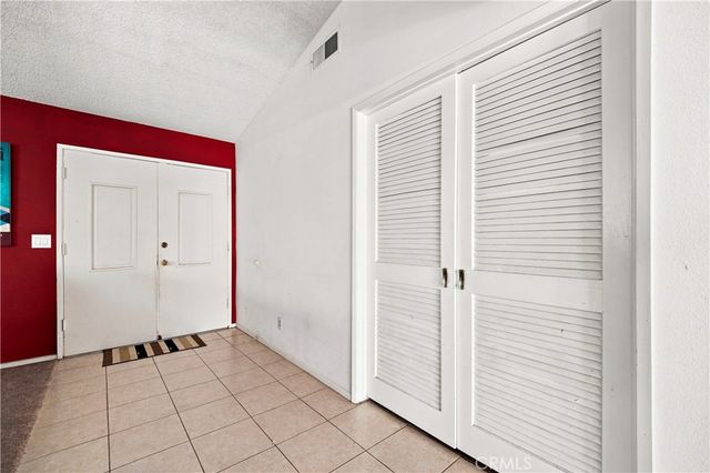 8333 Sedan, West Hills, CA 91304