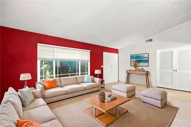 8333 Sedan, West Hills, CA 91304