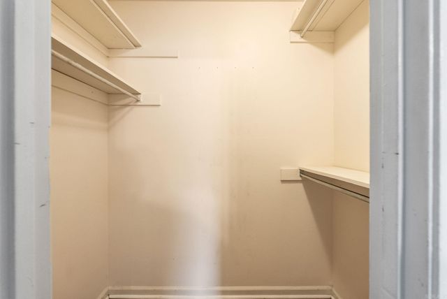 29 Oak Forest Dr, Maumelle, AR 72113