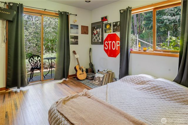 29601 131 Avenue SW, Vashon, WA 98070
