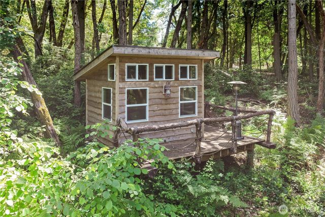 29601 131 Avenue SW, Vashon, WA 98070