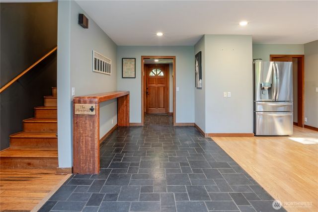 29601 131 Avenue SW, Vashon, WA 98070